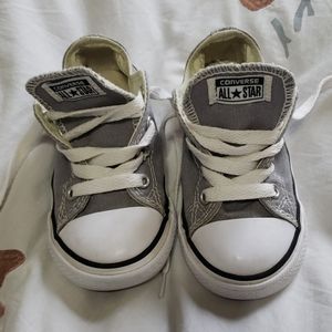 Grey converse
